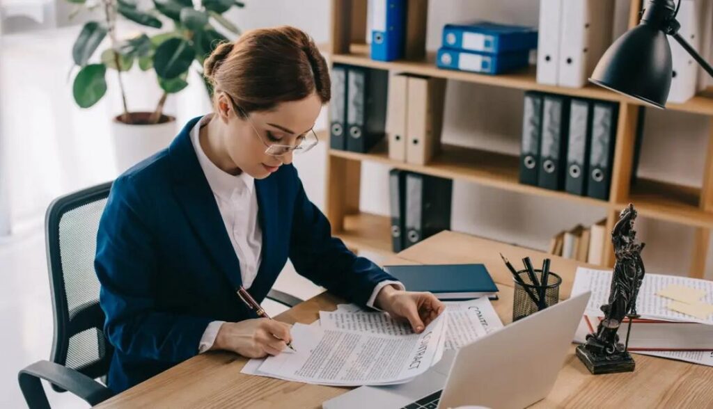 advogado trabalhista gratuito sp